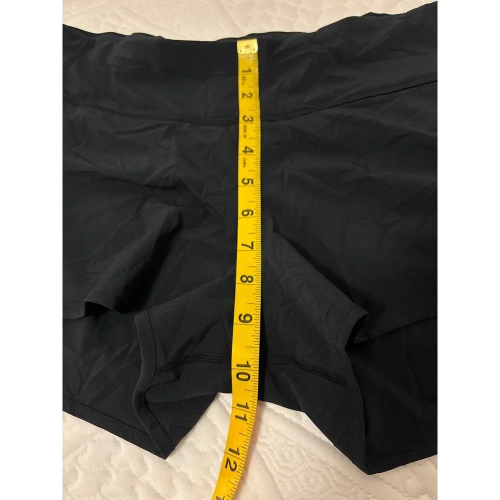 Women's Smartwool Black Active Lined Short Shorts size Medium Athleisure